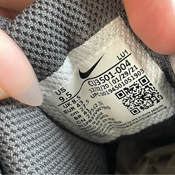 Nike - Picture 5 of 6